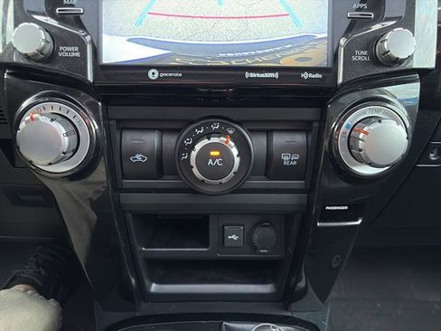 Used 2020 Toyota 4Runner Venture w/ Moonroof Package image 25