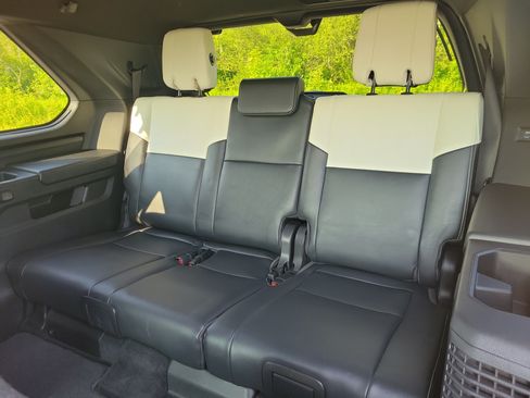 Used 2024 Toyota Sequoia Capstone AWD/4WD image 17