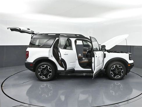 Used 2023 Ford Bronco Sport Outer Banks w/ Tech Package AWD/4WD image 53