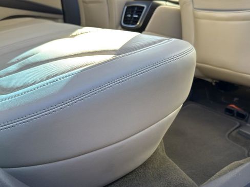 Used 2019 Lincoln Nautilus Reserve image 27