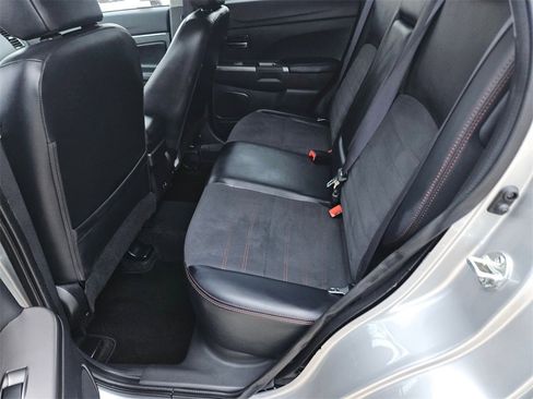 Used 2025 Mitsubishi Outlander Sport SE image 27