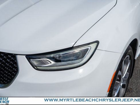 New 2026 Chrysler Pacifica Pinnacle image 10