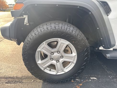 Certified 2021 Jeep Wrangler Unlimited Sport w/ Sun And Sound Package image 28