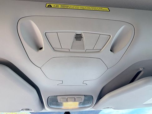Used 2016 Ford Transit Connect XL FWD image 17