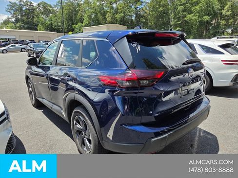Used 2025 Nissan Rogue SV FWD image 7