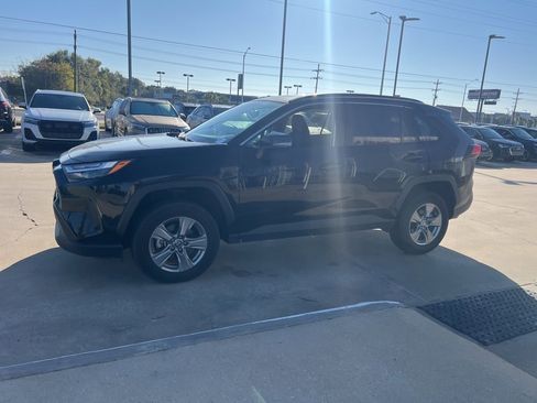 Used 2024 Toyota RAV4 XLE image 1