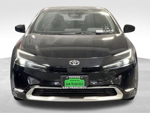 New 2026 Toyota Prius Plug-In Hybrid FWD image 5