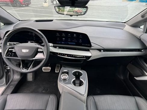Certified 2025 Cadillac Optiq Sport 2 w/ LPO, Floor Liner Package AWD/4WD image 12