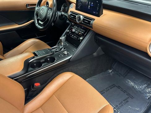 Certified 2022 Lexus IS 300 w/ Premium Package RWD image 32