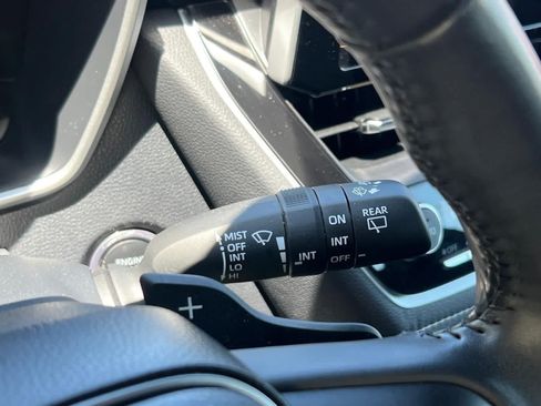 Used 2024 Toyota Corolla SE FWD image 18