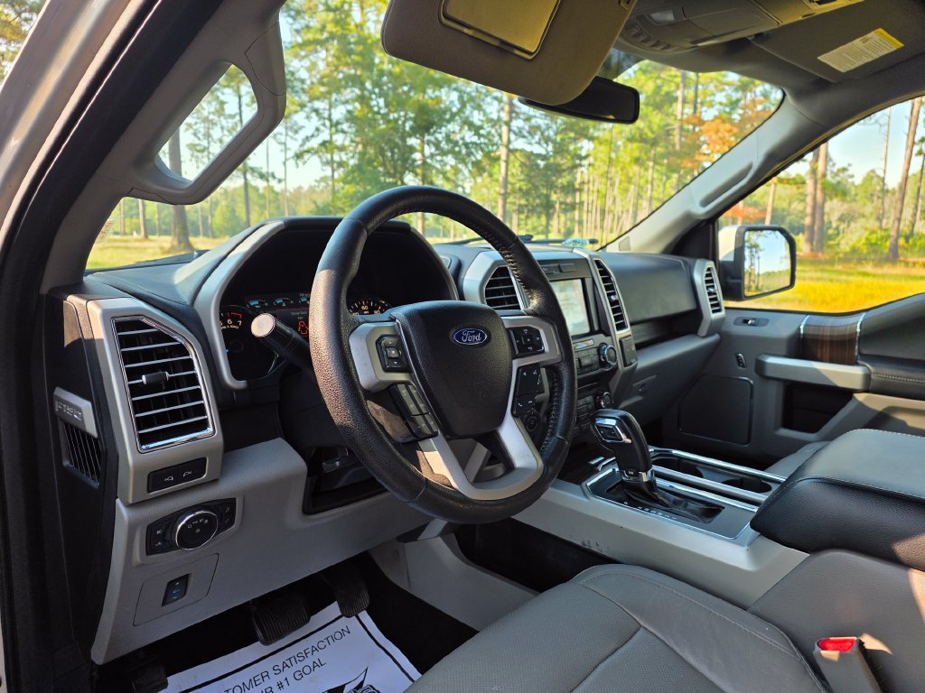 Used 2016 Ford F150 Lariat w/ Equipment Group 501A Mid RWD image 13