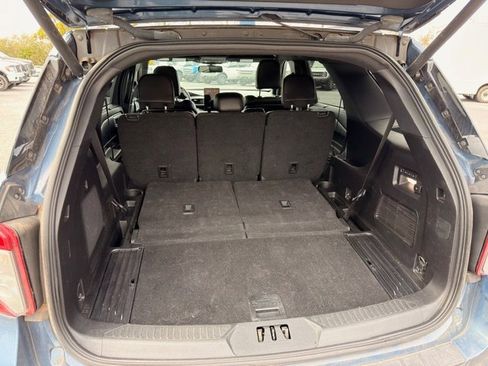 Used 2020 Ford Explorer ST w/ Premium Technology Package image 11