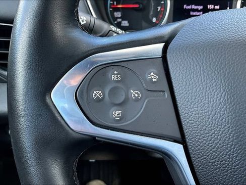 Used 2023 Chevrolet Traverse LT FWD image 12