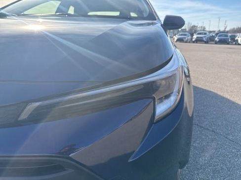 Used 2025 Toyota Corolla LE image 9