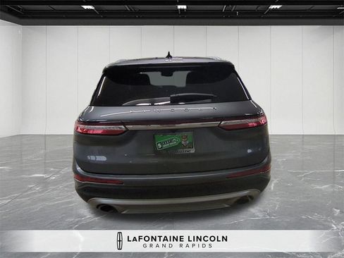 Used 2022 Lincoln Corsair Reserve w/ Equipment Group 201A image 4