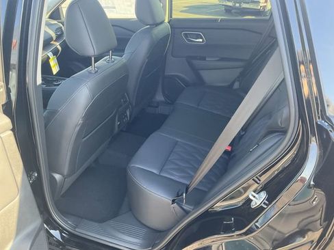 New 2026 Nissan Rogue Platinum w/ Platinum Premium Package image 13