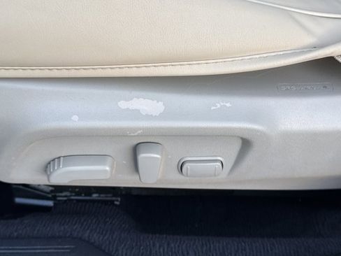 Used 2017 Subaru Outback 3.6R Limited image 17