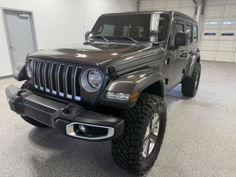 Used 2020 Jeep Wrangler Unlimited Sahara AWD/4WD image 2