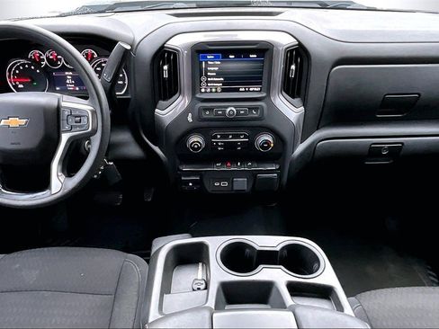 Used 2022 Chevrolet Silverado 2500 Custom w/ Custom Convenience Package image 13