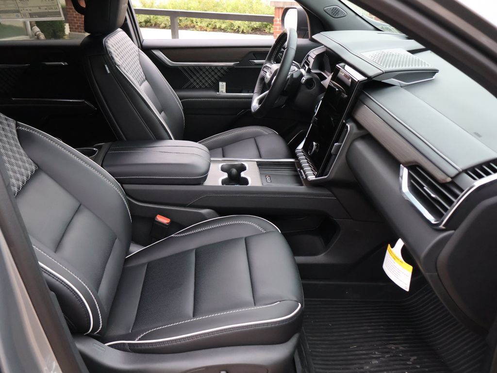 New 2026 GMC Acadia Denali w/ Super Cruise Package AWD/4WD image 7