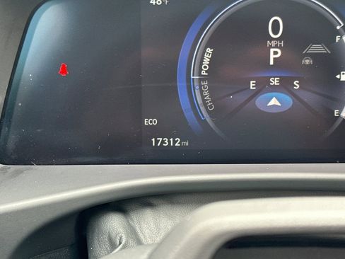 Used 2023 Lexus RZ 450e Premium image 32