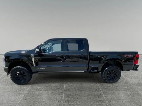 Used 2024 Ford F250 King Ranch w/ FX4 Off-Road Package image 2