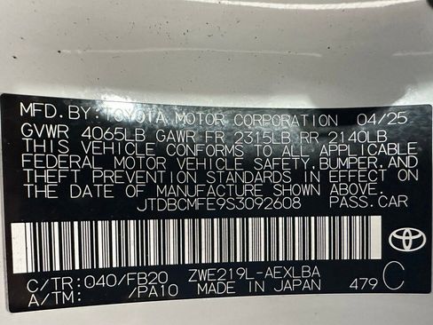 Used 2025 Toyota Corolla LE image 36