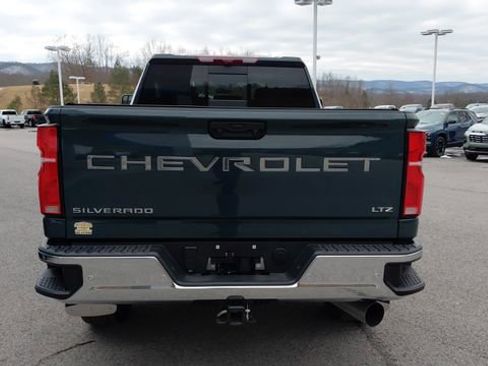 Used 2025 Chevrolet Silverado 2500 LTZ w/ LTZ Premium Package image 5