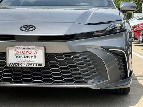 New 2026 Toyota Camry SE FWD image 9