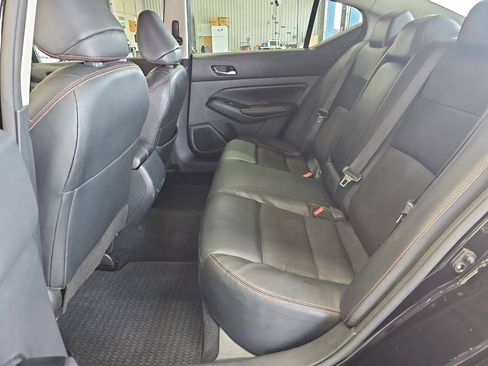 Used 2023 Nissan Altima 2.5 SR FWD image 13