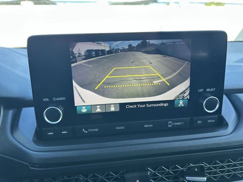 Certified 2025 Honda Accord SE image 17