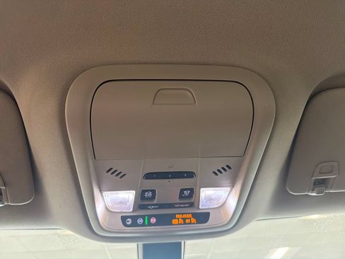 Used 2021 Buick Enclave Essence w/ Sound and Sites Package FWD image 18