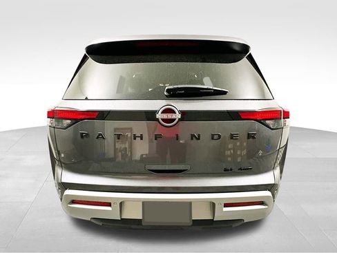 New 2025 Nissan Pathfinder SL w/ Black Appearance Package image 4
