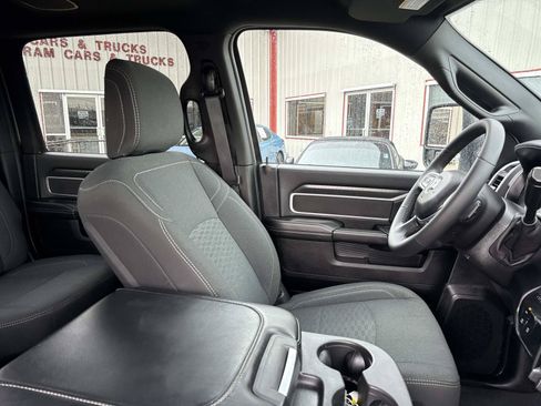 Used 2026 RAM 2500 Big Horn AWD/4WD image 10