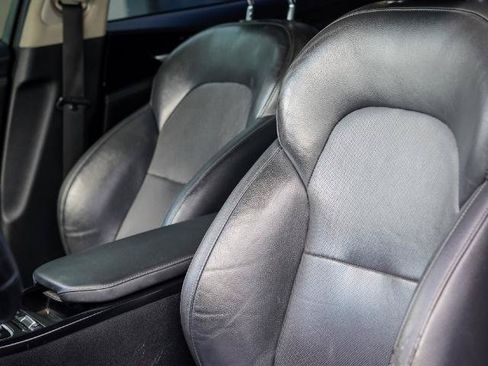 Used 2019 Kia Stinger RWD image 16