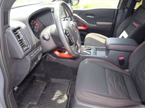 Certified 2024 Nissan Frontier PRO-4X w/ Off-Road Protection Package AWD/4WD image 17