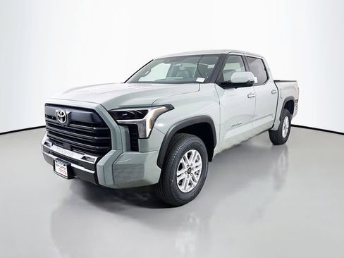 New 2026 Toyota Tundra SR5 AWD/4WD image 3