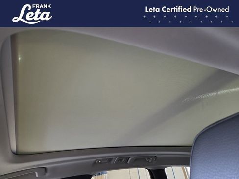 Used 2024 Volvo XC60 B5 Plus image 14