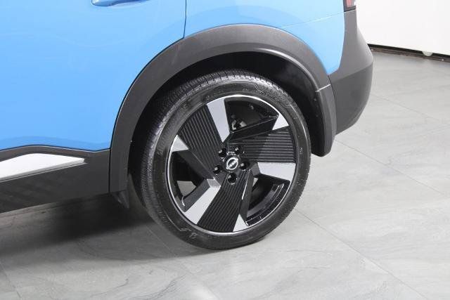 Certified 2025 Nissan Kicks SR w/ SR Premium Package FWD image 15