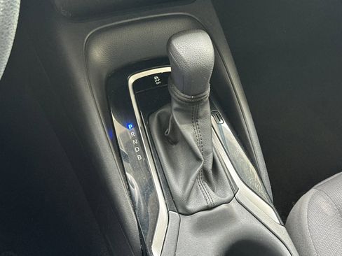 Used 2024 Toyota Corolla LE image 19