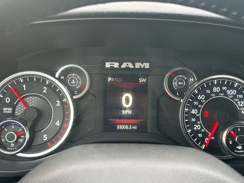 Used 2024 RAM 2500 Big Horn image 24