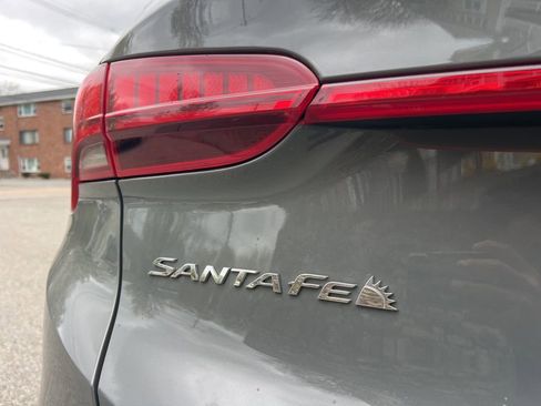 Used 2023 Hyundai Santa Fe SEL w/ Premium Package image 11