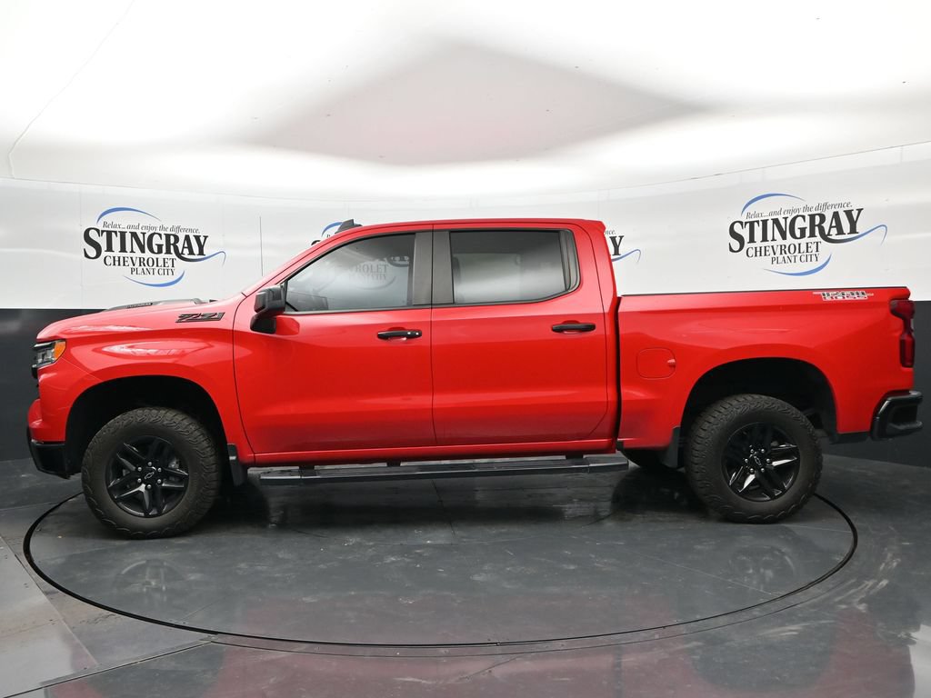 Used 2024 Chevrolet Silverado 1500 LT Trail Boss w/ Convenience Package II AWD/4WD image 4