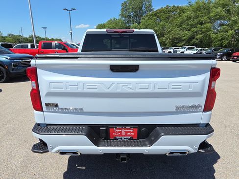 New 2026 Chevrolet Silverado 1500 High Country w/ Technology Package AWD/4WD image 7