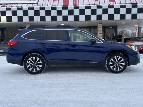 Used 2017 Subaru Outback 2.5i Limited image 8