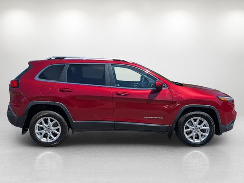 Used 2016 Jeep Cherokee Latitude w/ Trailer Tow Group image 4