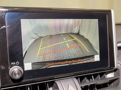 Used 2024 Toyota RAV4 XLE image 12