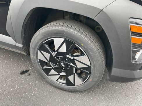 Used 2024 Hyundai Kona SEL image 3