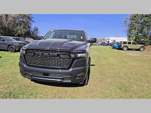 New 2026 RAM 1500 Express image 18