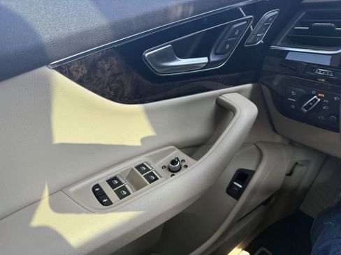 Used 2018 Audi Q7 3.0T Prestige image 42